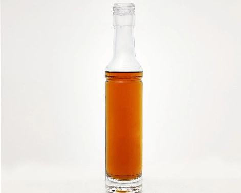 Botella de tequila superior de hilo de corcho blanco de pedernal redondo alto de 150ml