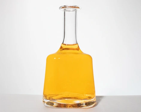 Botellas de vidrio de lujo de moda de cuello largo para envases de licor